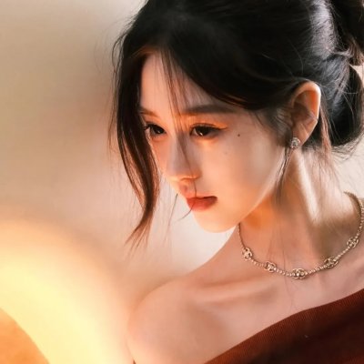 像两滴水
